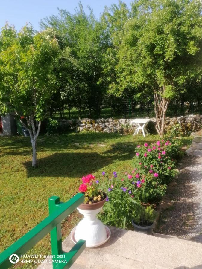 Kalista Villa Jurdani ภายนอก รูปภาพ